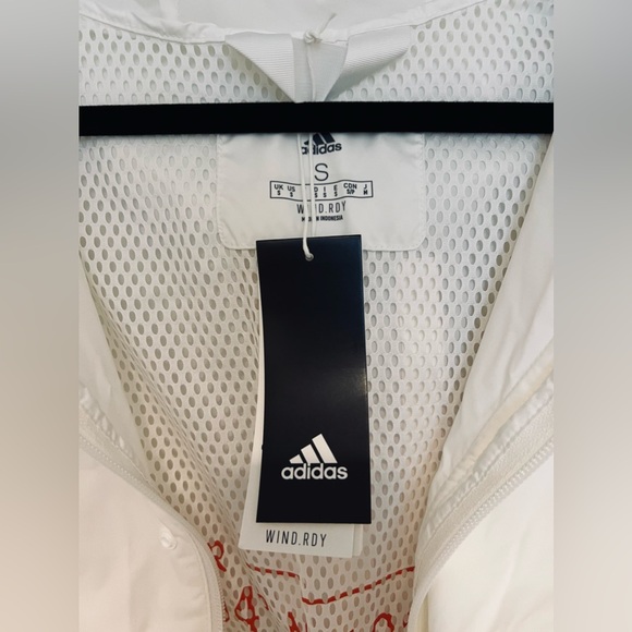 Adidas MYSHELTER Jackets (Small) - Picture 11 of 14